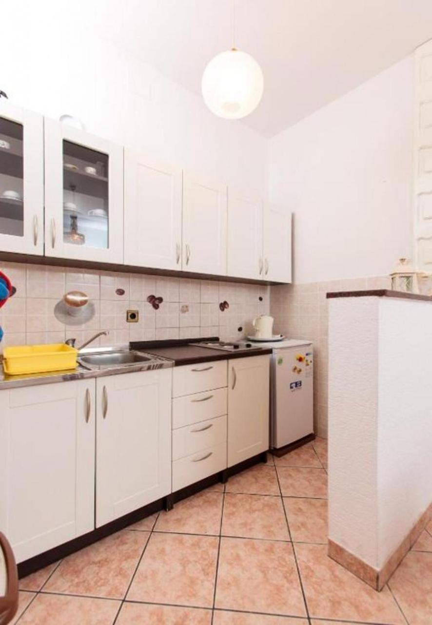 Apartment Knez 1 - 50 M From Beach Podstrana Extérieur photo