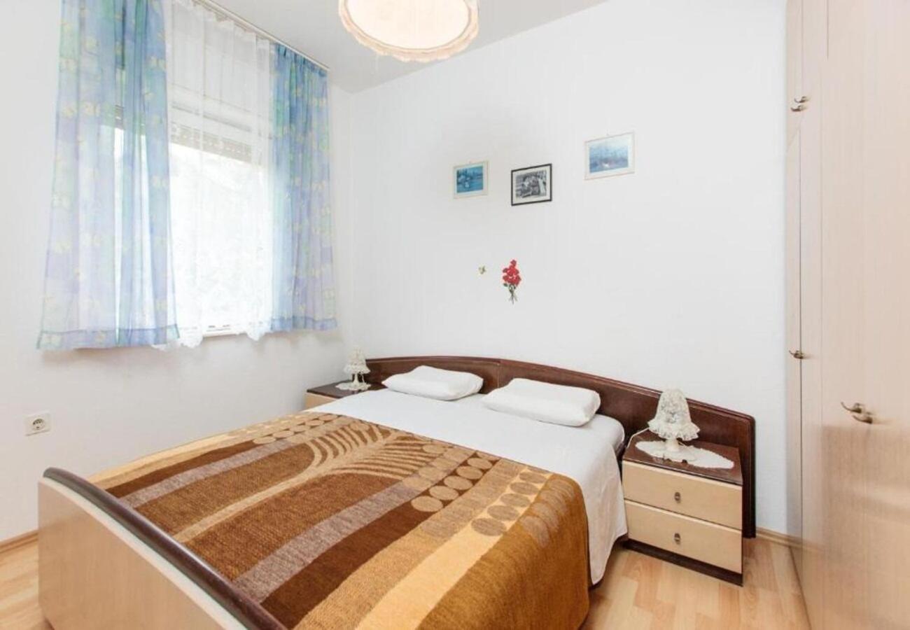 Apartment Knez 1 - 50 M From Beach Podstrana Extérieur photo